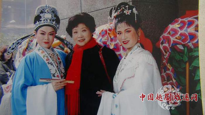 1536904330582693.jpg 冯媛光老师(中)_副本.jpg