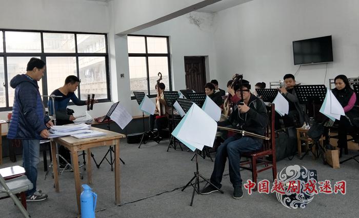 1516066871937103.jpg 乐队练习_副本.jpg