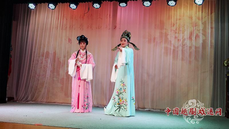 1652951379137714.jpg 苗夏芬 施利君 何文秀心连心.jpg